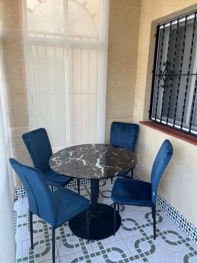 Appartement Villa-Celine Torrevieja Exteriör bild